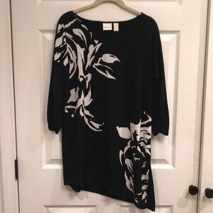 Chico’s brand size 1 pullover tunic length top